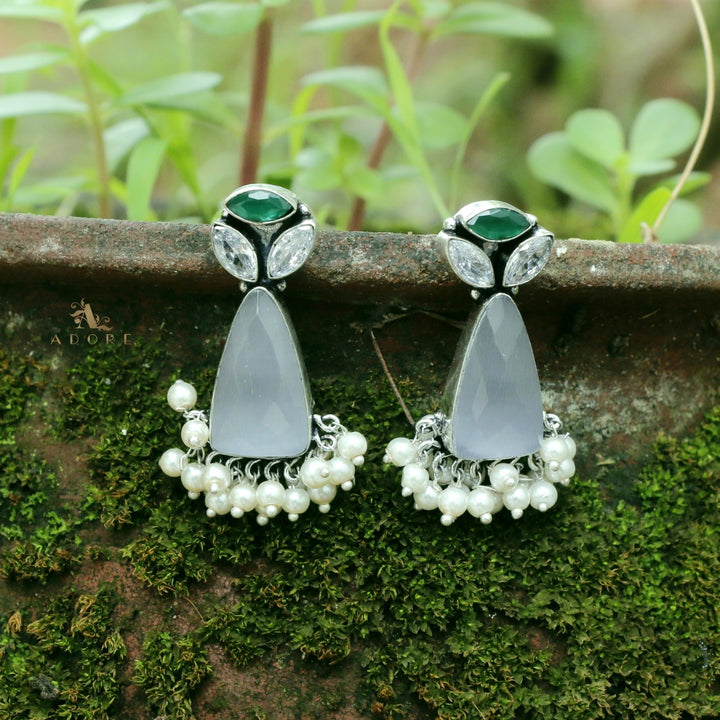 Siera Glossy With Pearl Earring