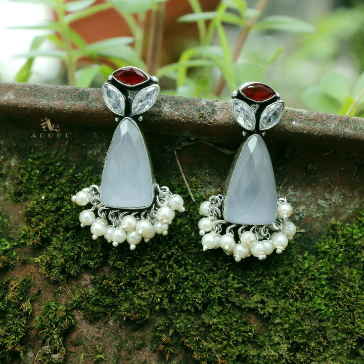 Siera Glossy With Pearl Earring
