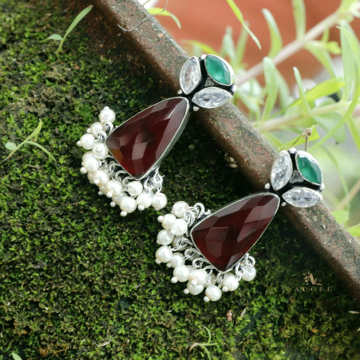 Siera Glossy With Pearl Earring