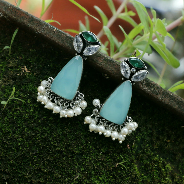 Siera Glossy With Pearl Earring