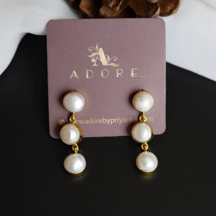 Riyalina 3 Baroque Pearl Earring