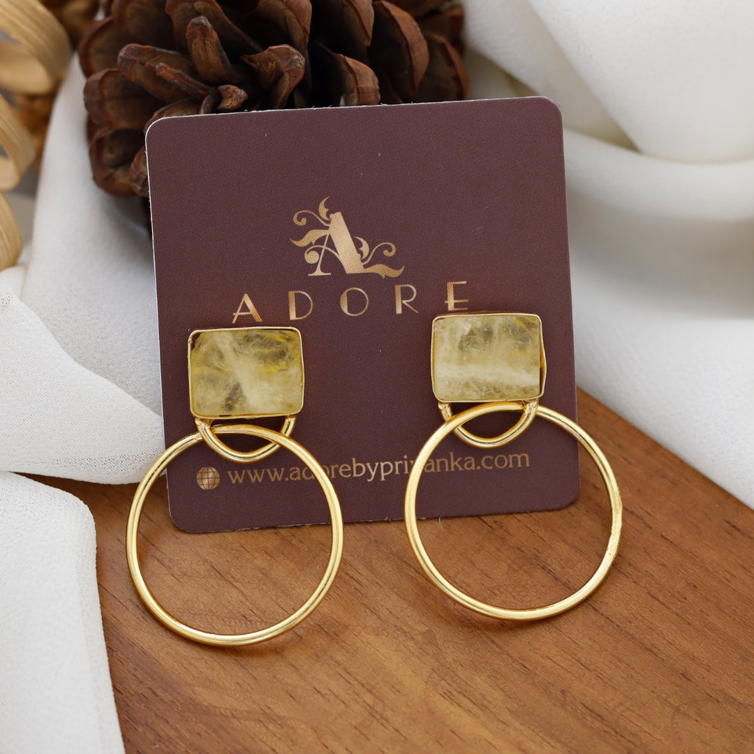 Naara Golden Circle Earring