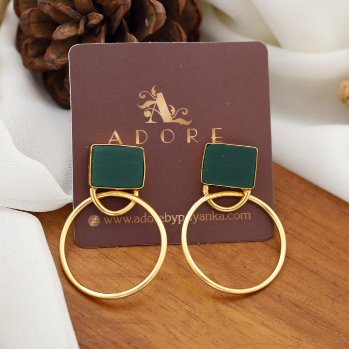 Naara Golden Circle Earring