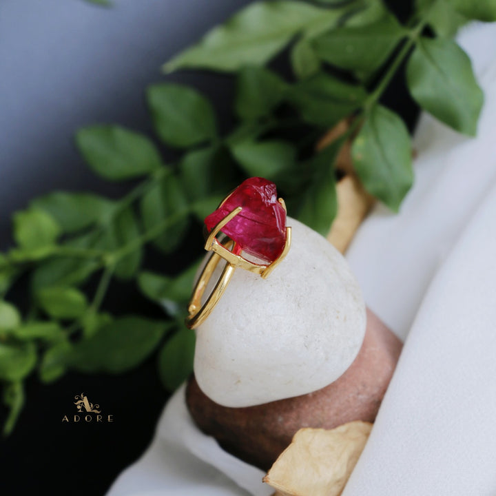 Dilrupa Raw Stone Ring
