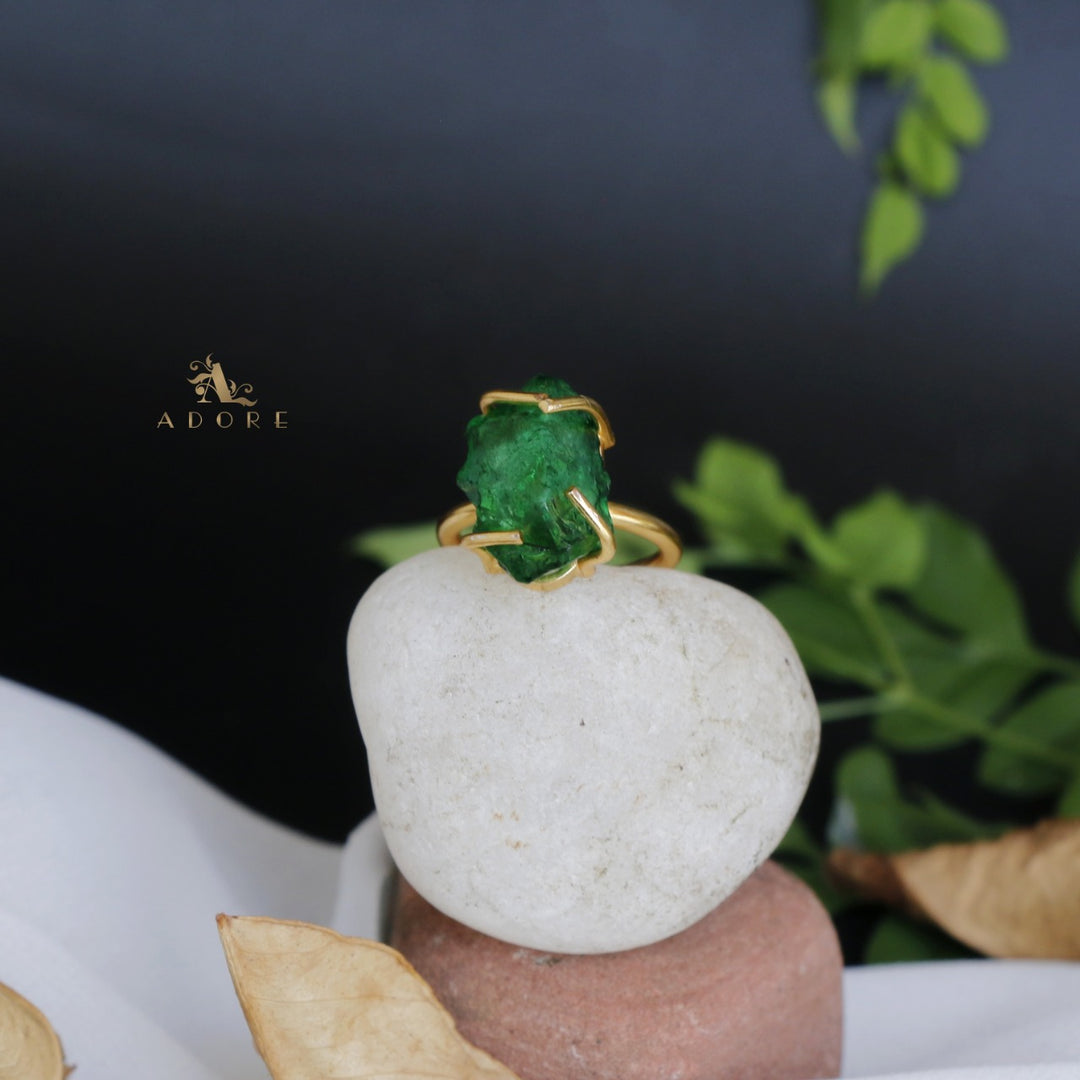Dilrupa Raw Stone Ring