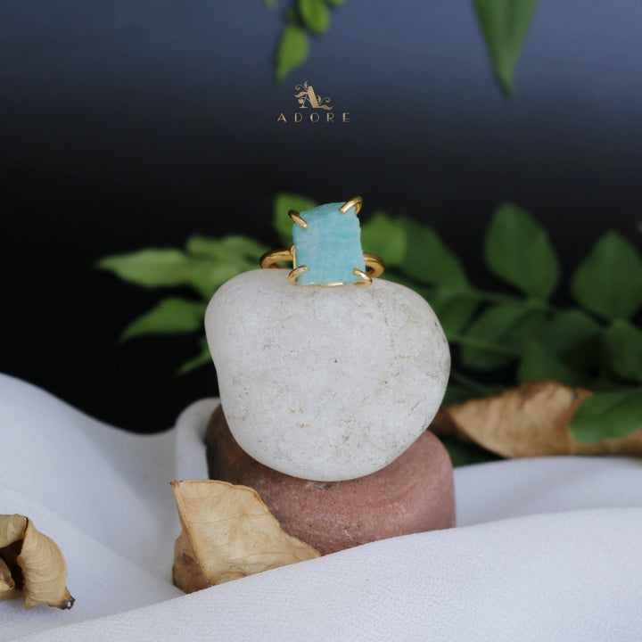 Dilrupa Raw Stone Ring
