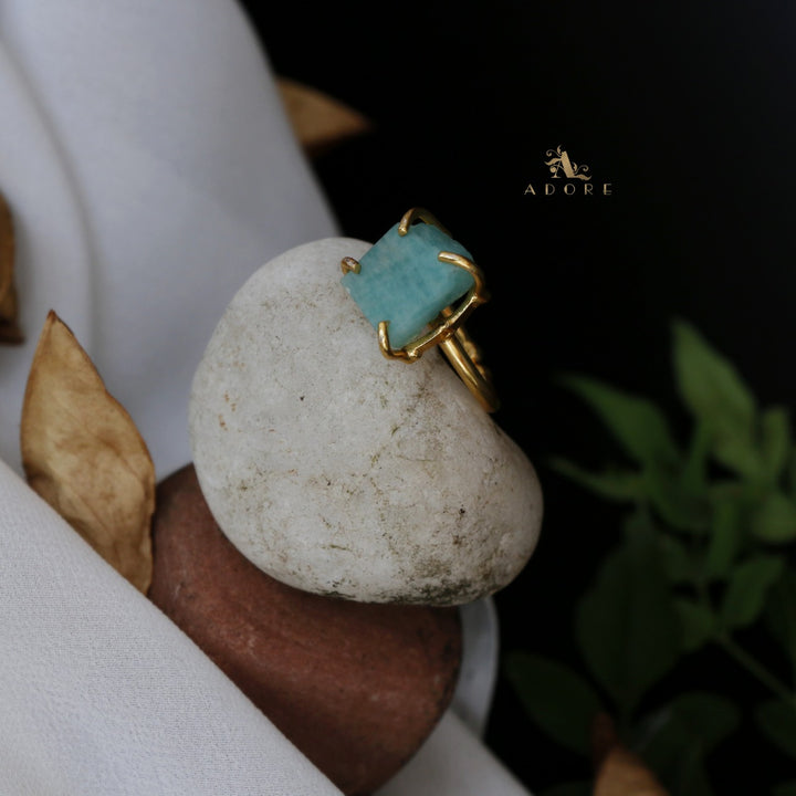 Dilrupa Raw Stone Ring