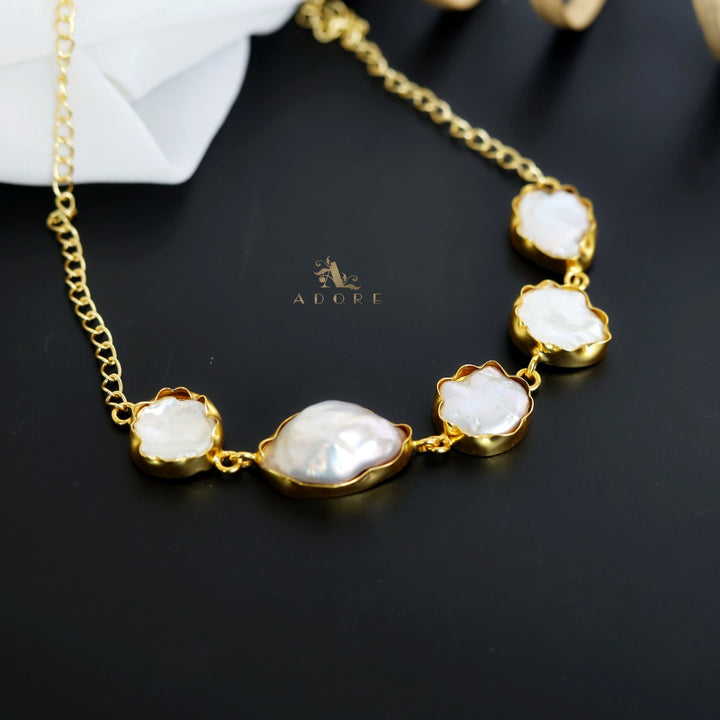 Himika Baroque Neckpiece