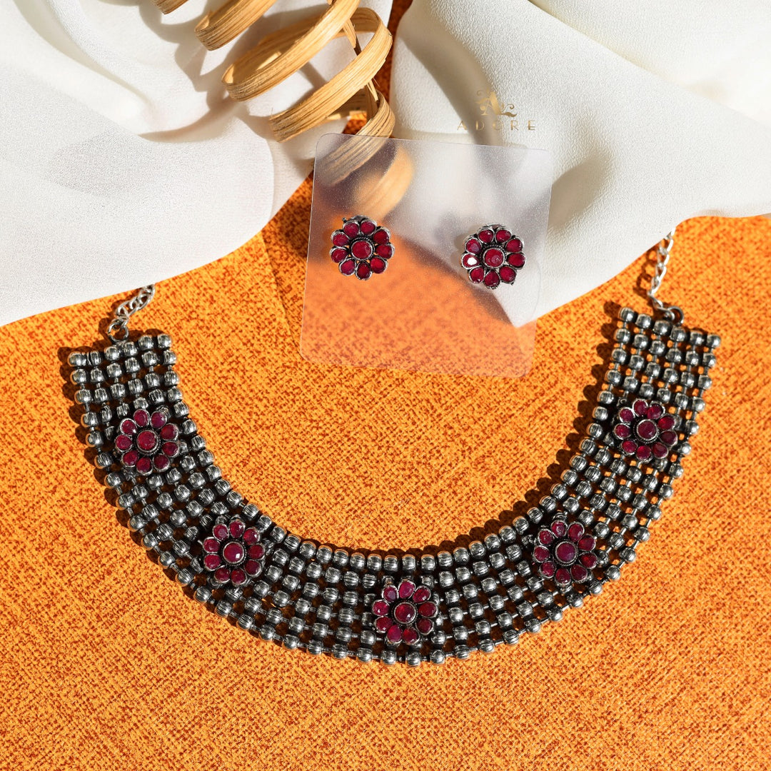 Hemalia Choker With Stud