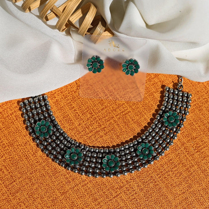 Hemalia Choker With Stud