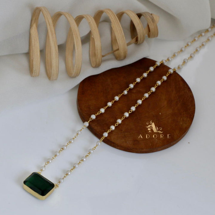 Nasmiya Rectangle Neckpiece