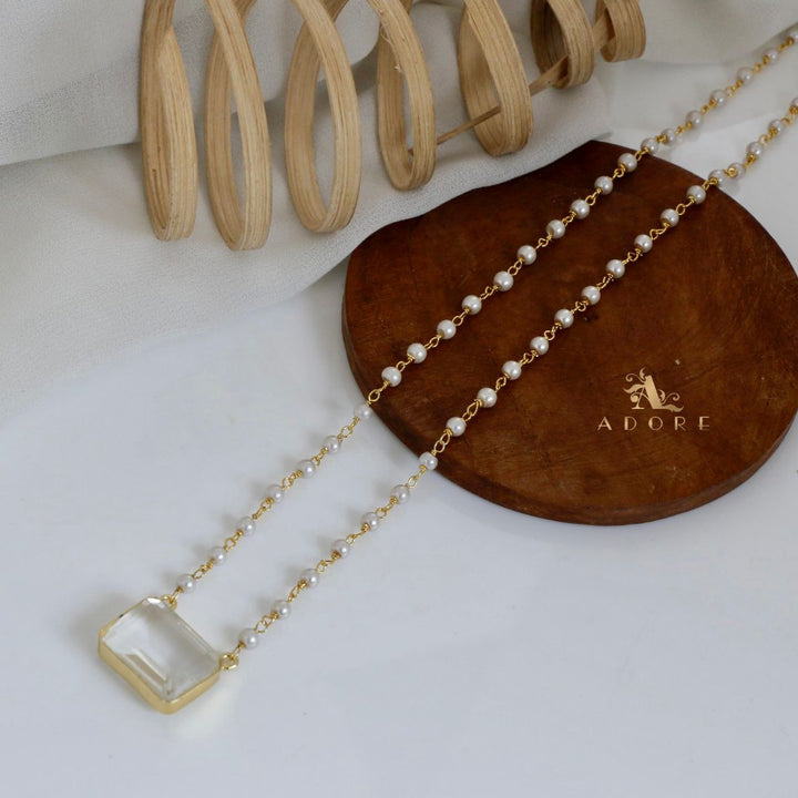 Nasmiya Rectangle Neckpiece