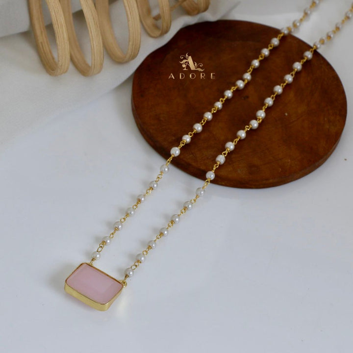 Nasmiya Rectangle Neckpiece