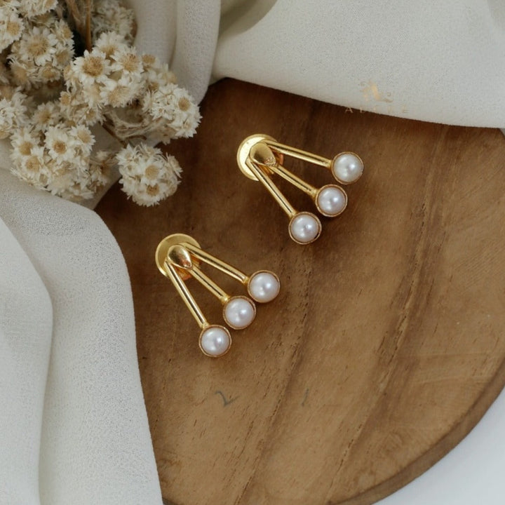 Sedra 3 Pearl Stud