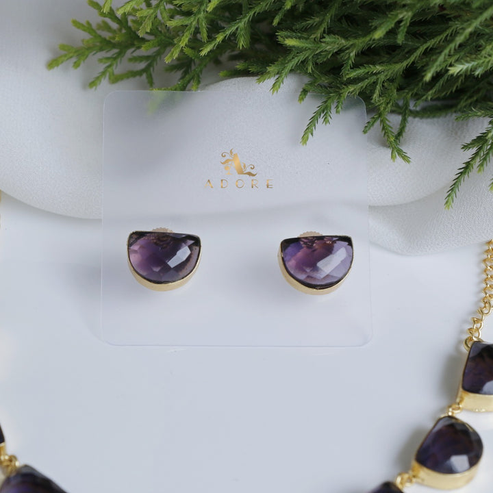 Roshnia Short Neckpiece With Stud