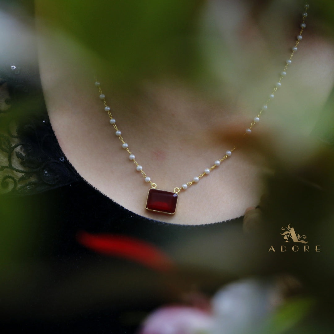 Nasmiya Rectangle Neckpiece