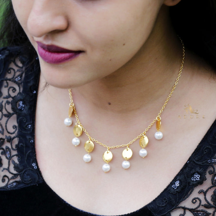 Dish Pearl Neckpiece