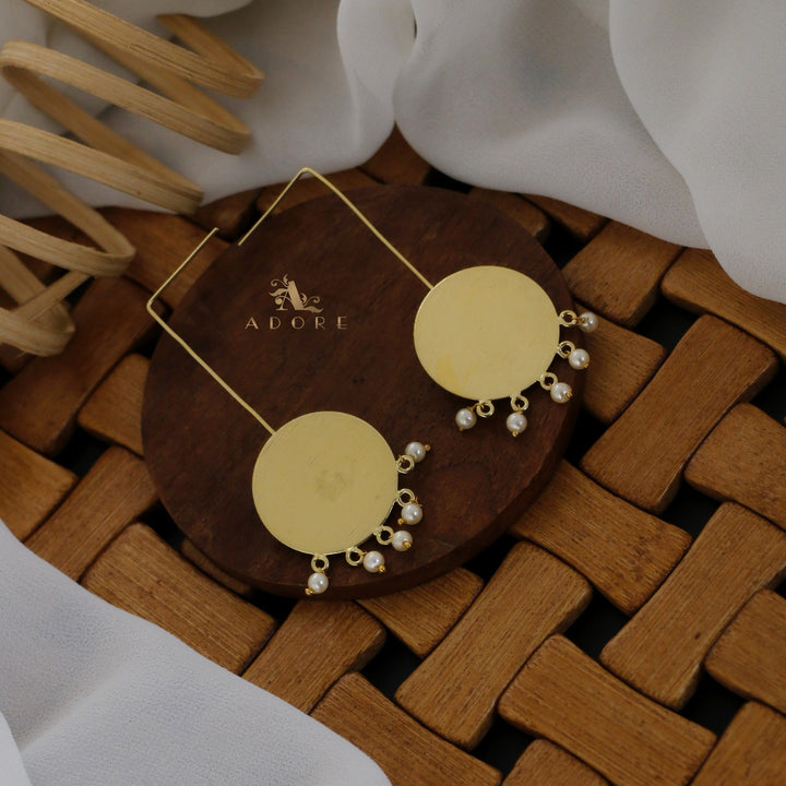 Golden Naava Circle Long Stick Earring