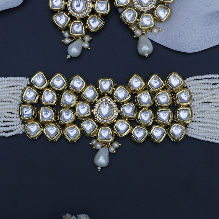 Yashoda Kundan Choker With Earring