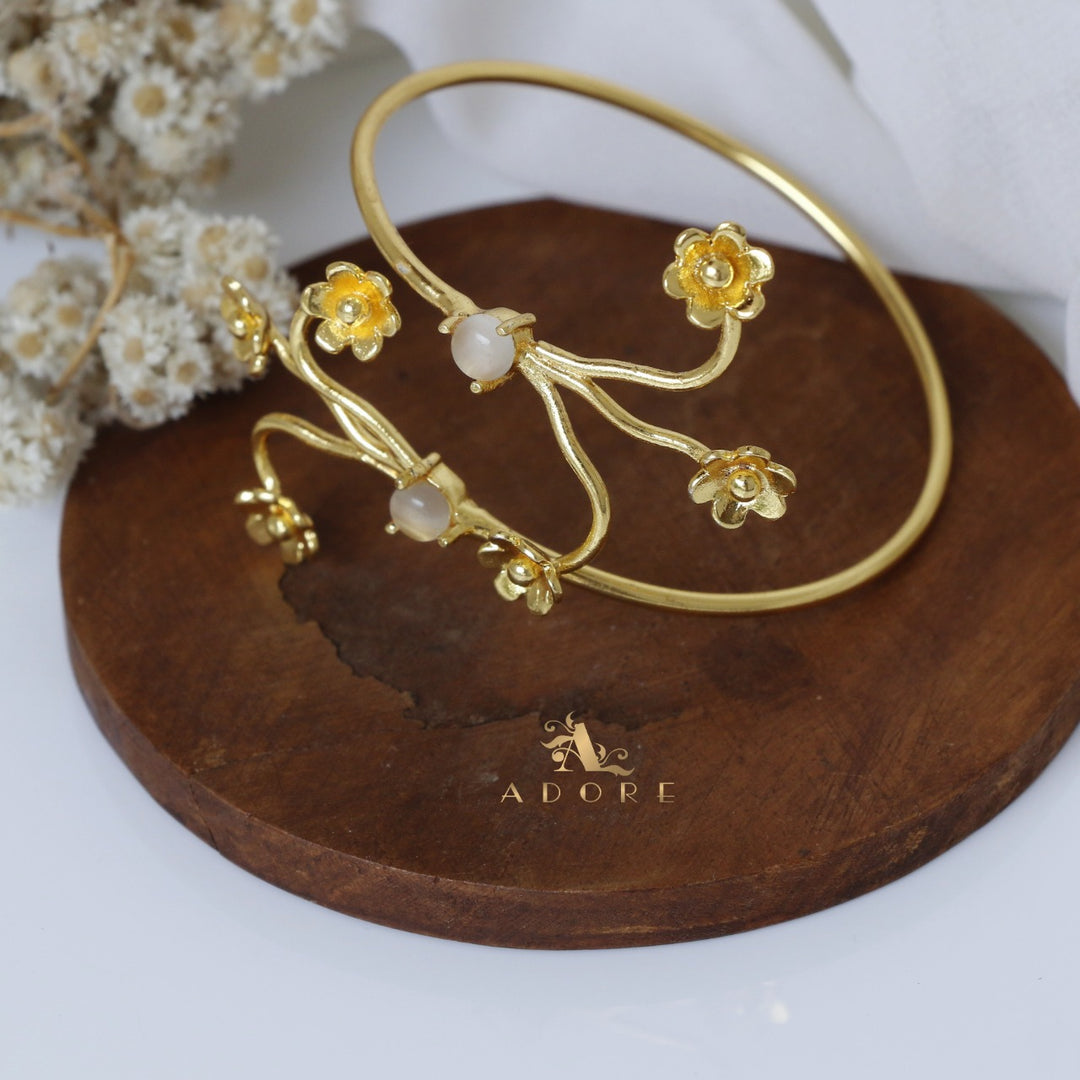 Laina Branch Flower Bracelet