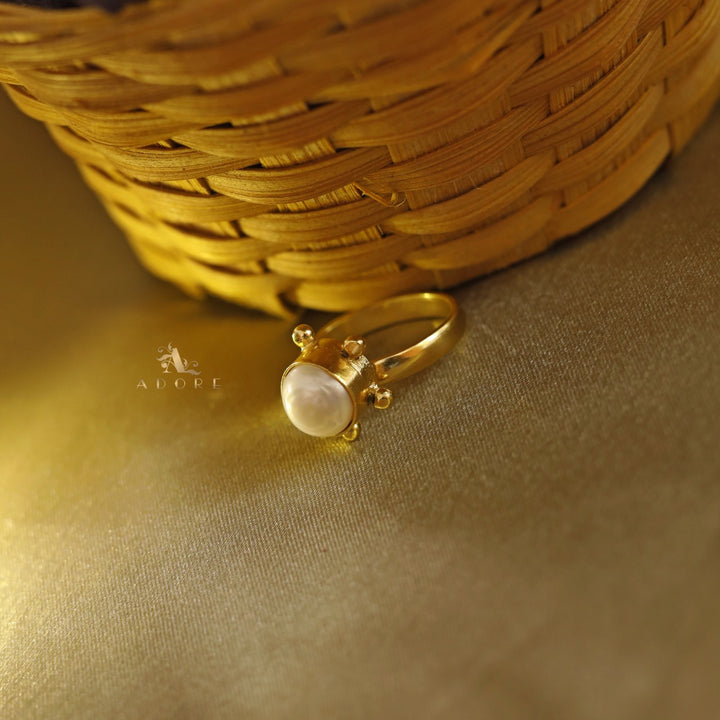 Baroona Pearl Ring