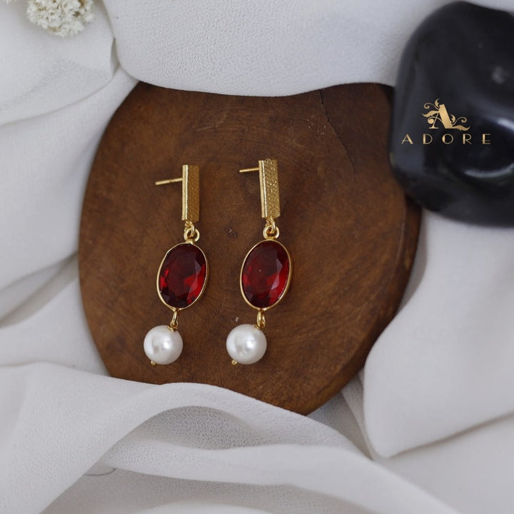 Likhas Oval Drop With Pearl Earring