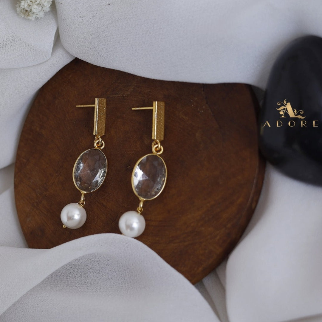 Likhas Oval Drop With Pearl Earring