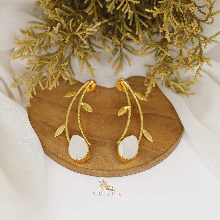 Delilah Leafy Glossy Earring
