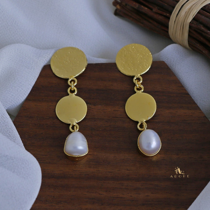 Golden Dual Coin With Baroque Earring