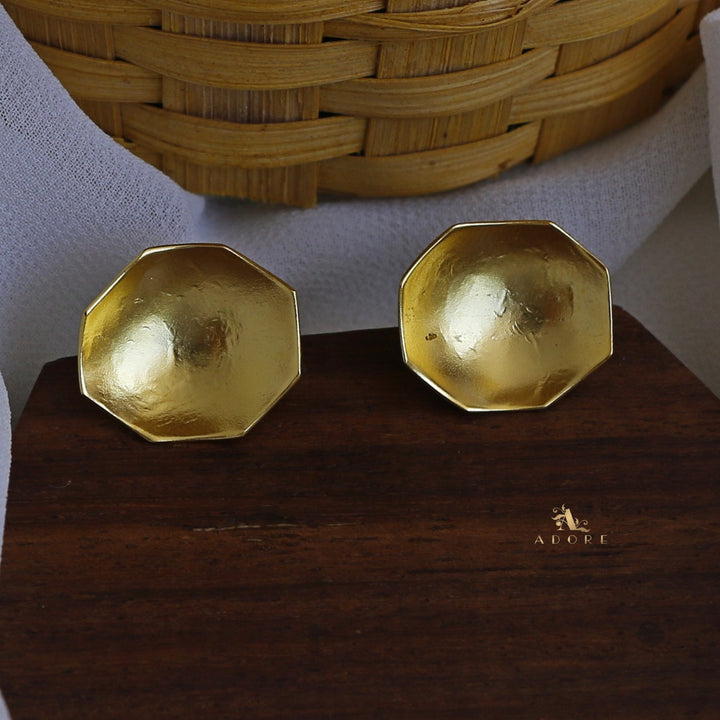 Golden Vesta Stud