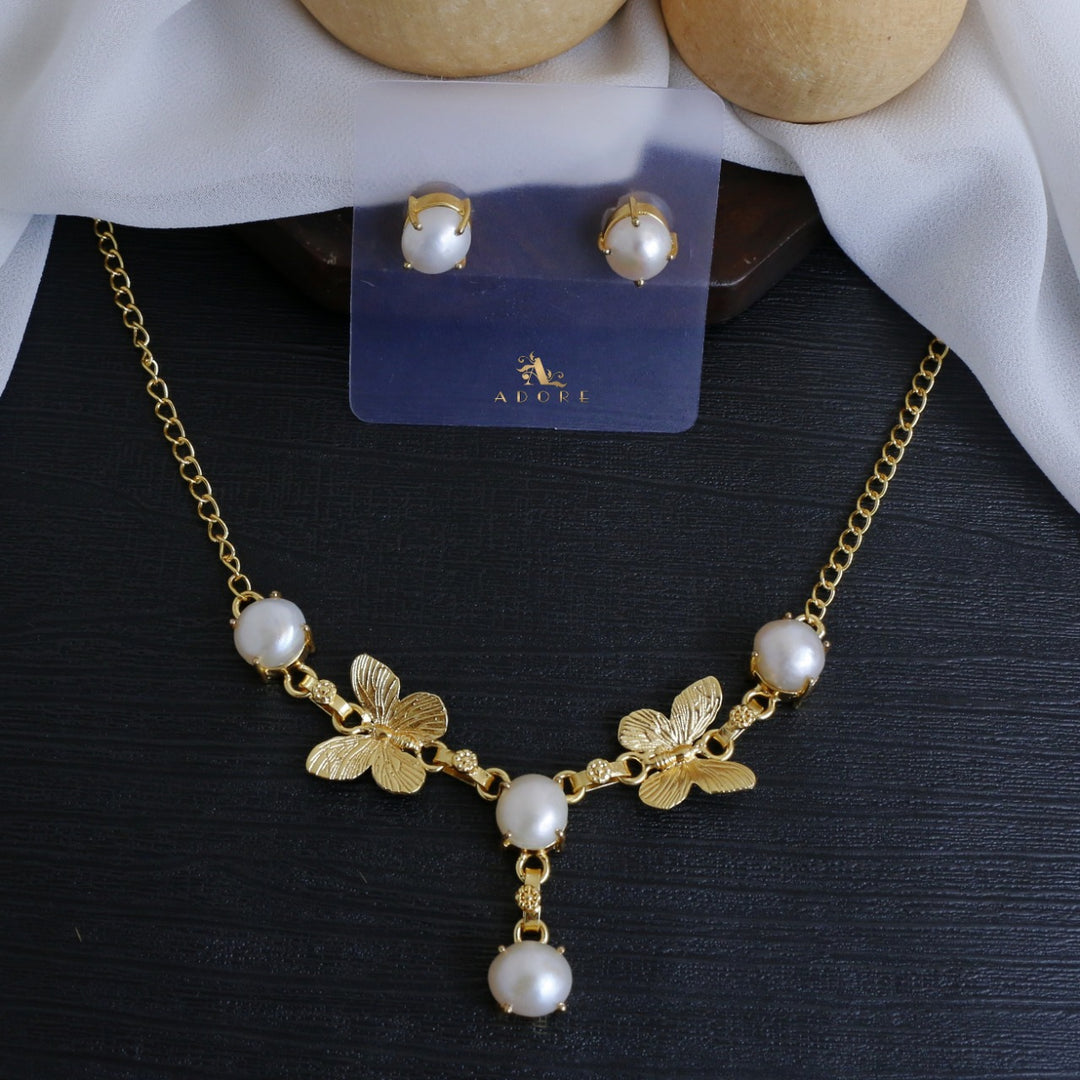 Advika Butterfly And Pearl Neckpiece With Stud