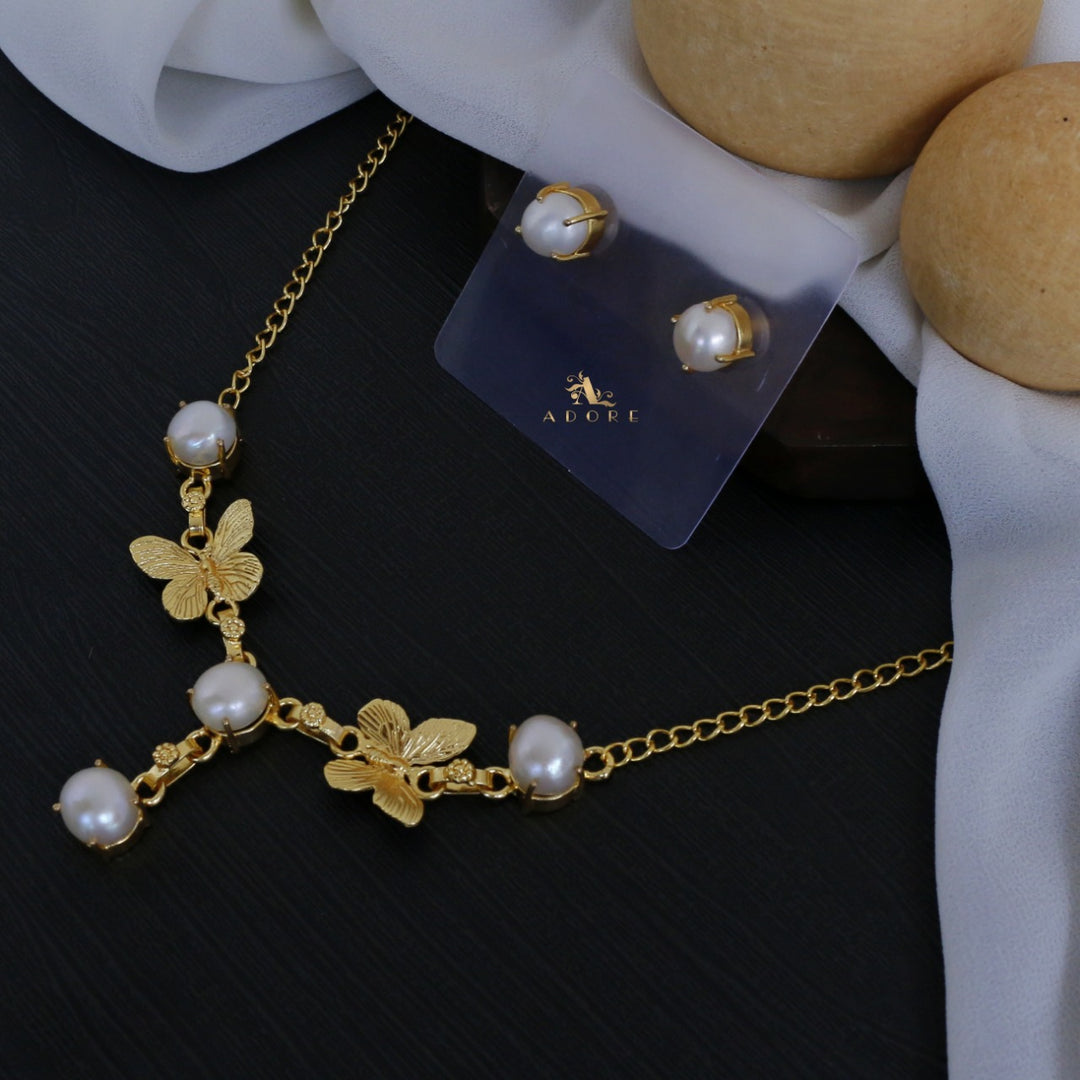 Advika Butterfly And Pearl Neckpiece With Stud