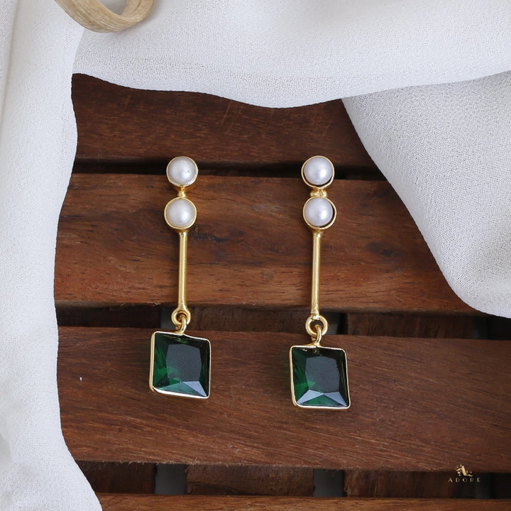 Alana Glossy Square Earring