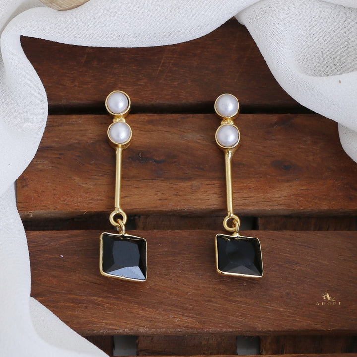 Alana Glossy Square Earring