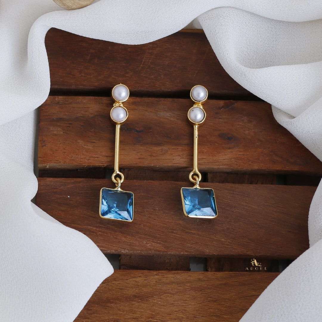 Alana Glossy Square Earring