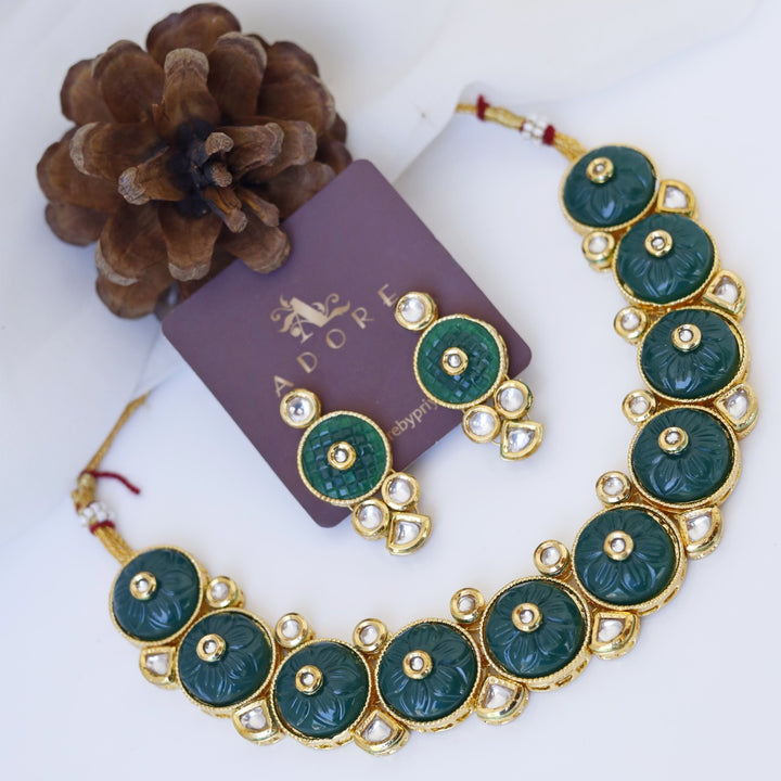Suhasini Kundan Neckpiece With Earring