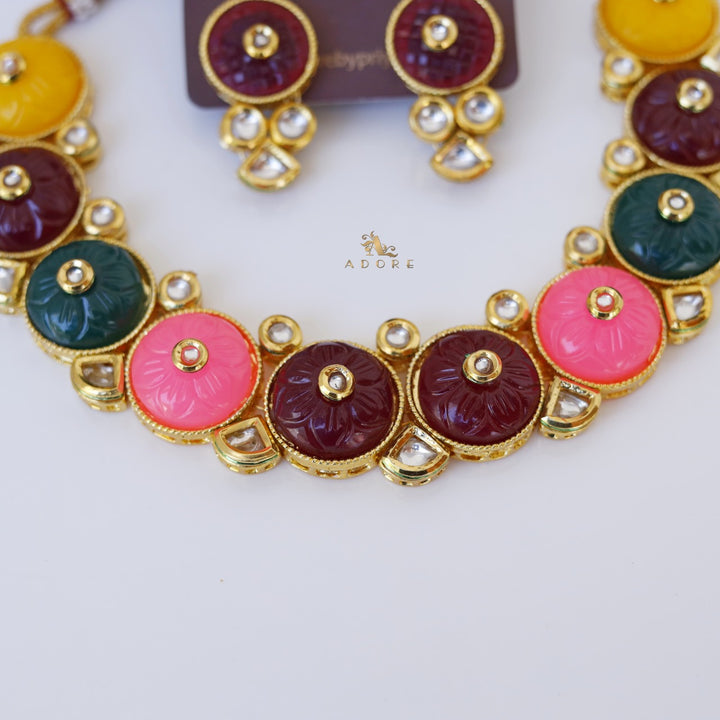 Suhasini Kundan Neckpiece With Earring