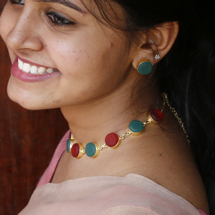 Dual Tone Neckpiece (Green + Maroon)