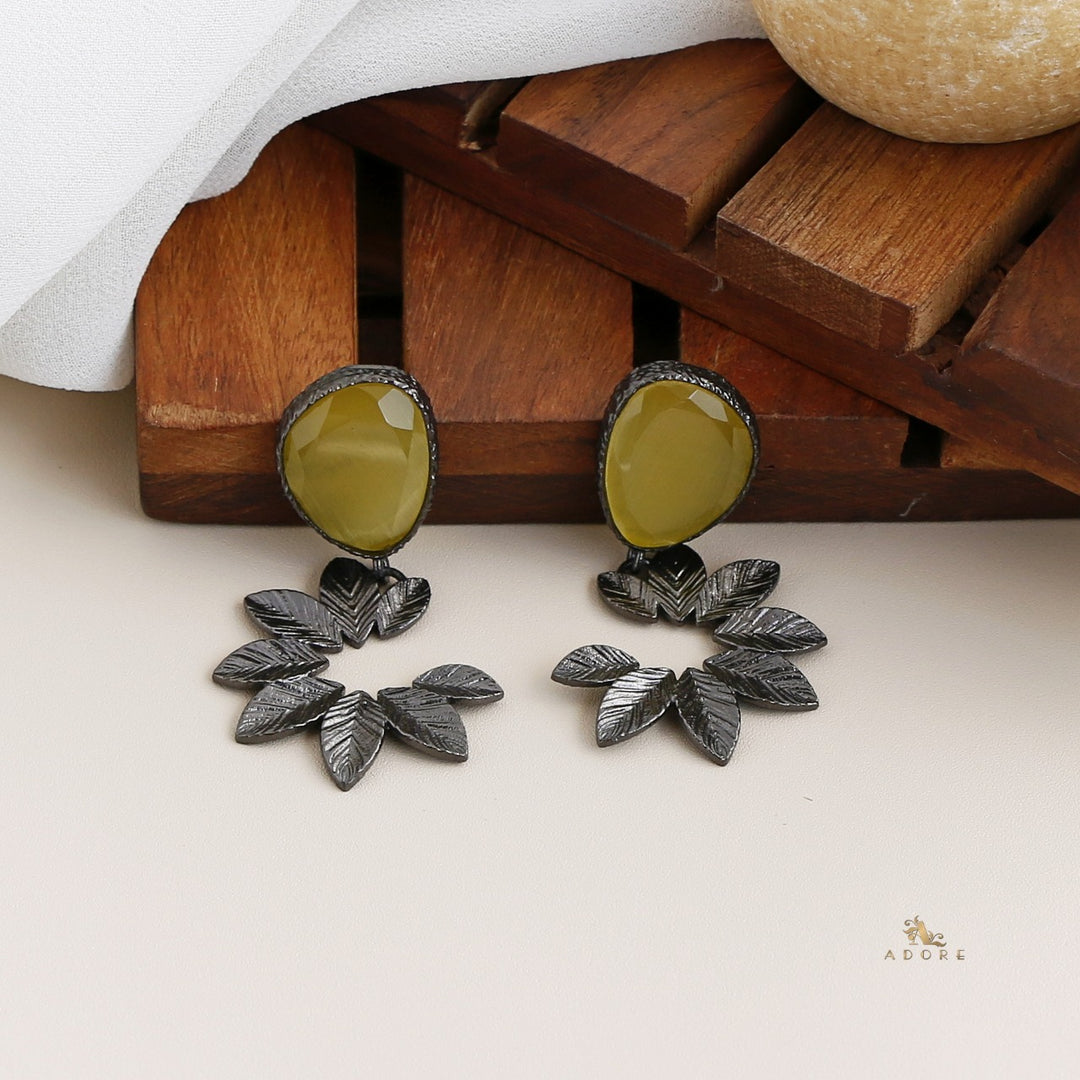Satya Leafy Earring