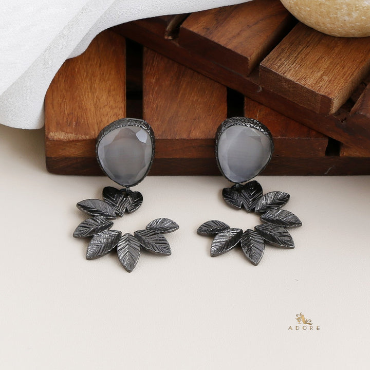 Satya Leafy Earring