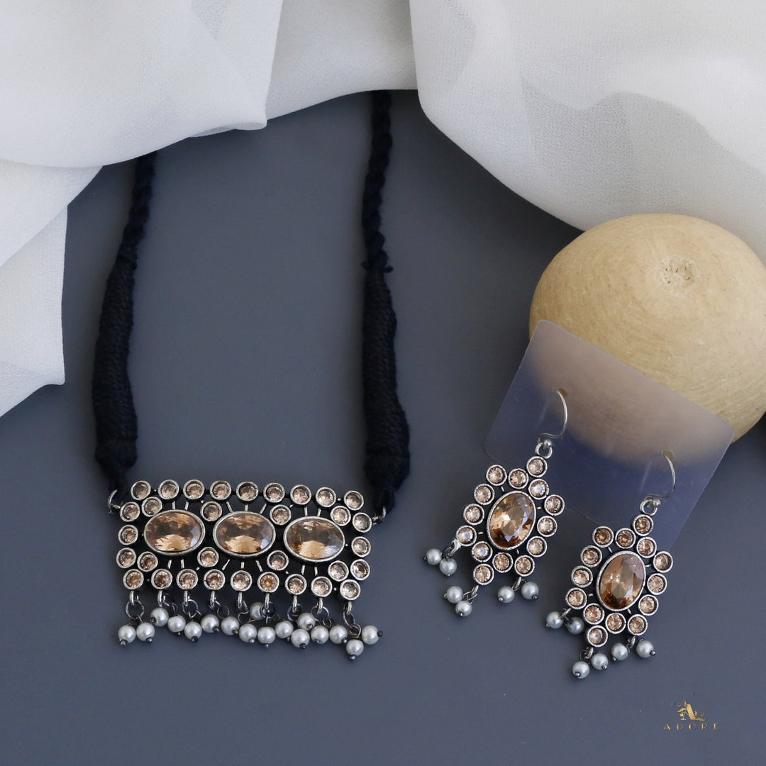 Nuva Choker With Earring