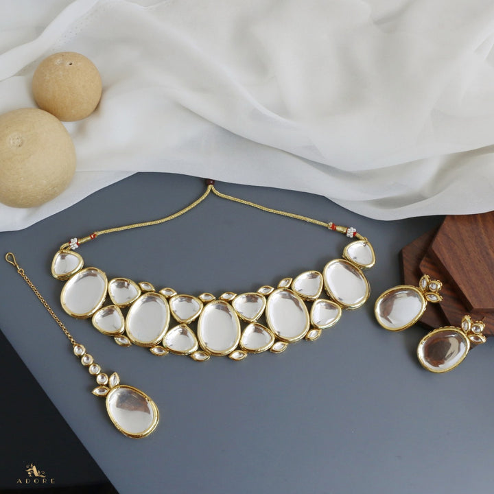 Supriya Kundan Choker With Earring + Tikka