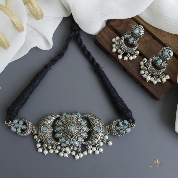 Gaurangi Choker With Earring