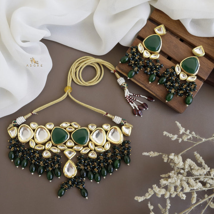 Mehanaz Kundan Choker With Earring