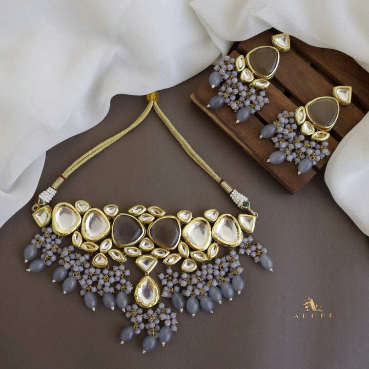Mehanaz Kundan Choker With Earring