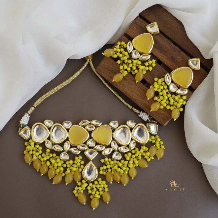 Mehanaz Kundan Choker With Earring