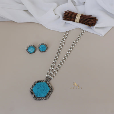 Ogima Hexagon Neckpiece With Stud