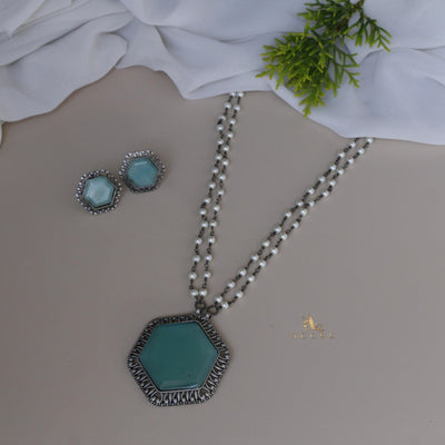 Ogima Hexagon Neckpiece With Stud