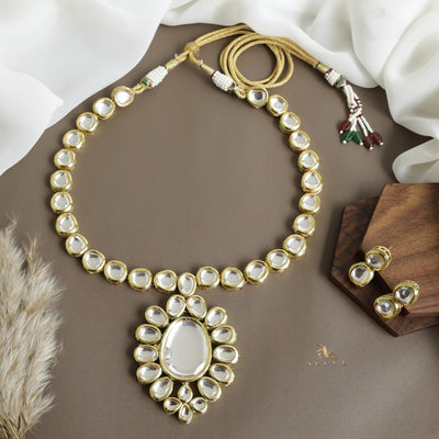 Sharmila Kundan Neckpiece With Earring