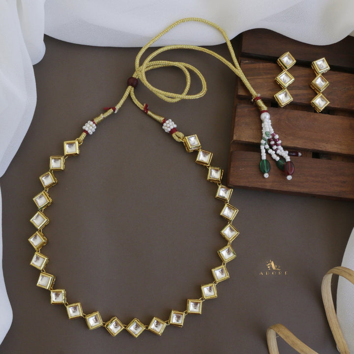 Dhraupathy kundan Neckpiece With Earring